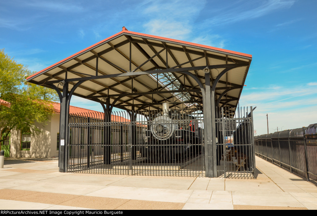 Southern Pacific 2-6-0 Steam Locomotive